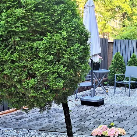 Urabn Apartments Studio With Garden No 2A Chorzow Katowice Free Private Parking, Self Check-In Eksteriør bilde